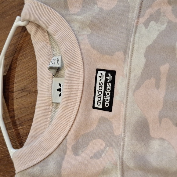 Adidas Crop Sweatshirt - Picture 3 of 4